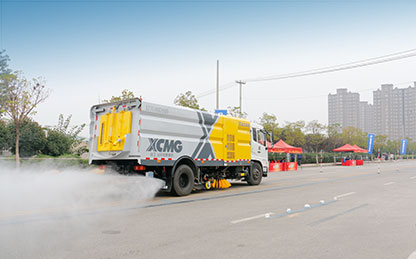 云顶集团洗扫车助力第四届江苏省环卫行业蹊径机械化清扫职业手艺竞赛