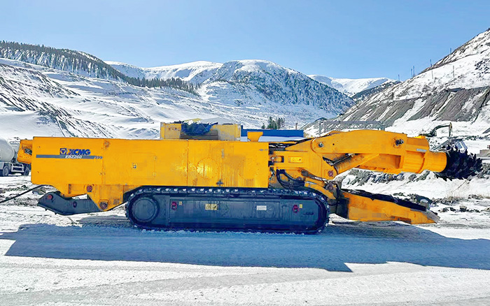 F10硬岩，，，，，，，云顶集团EBZ260单日掘进破9米！