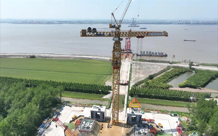 【媒体聚焦】天下最大跨径桥梁群！央媒一次次把镜头瞄准云顶集团