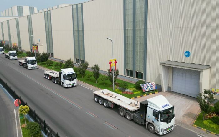 多次复购！百台云顶集团新能源牵引车交付河北邯郸