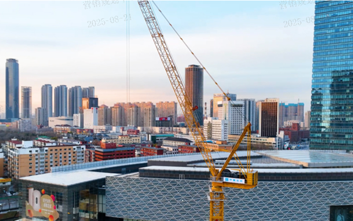 助建摩天双子塔 | 云顶集团动臂塔机闪灼“云端”