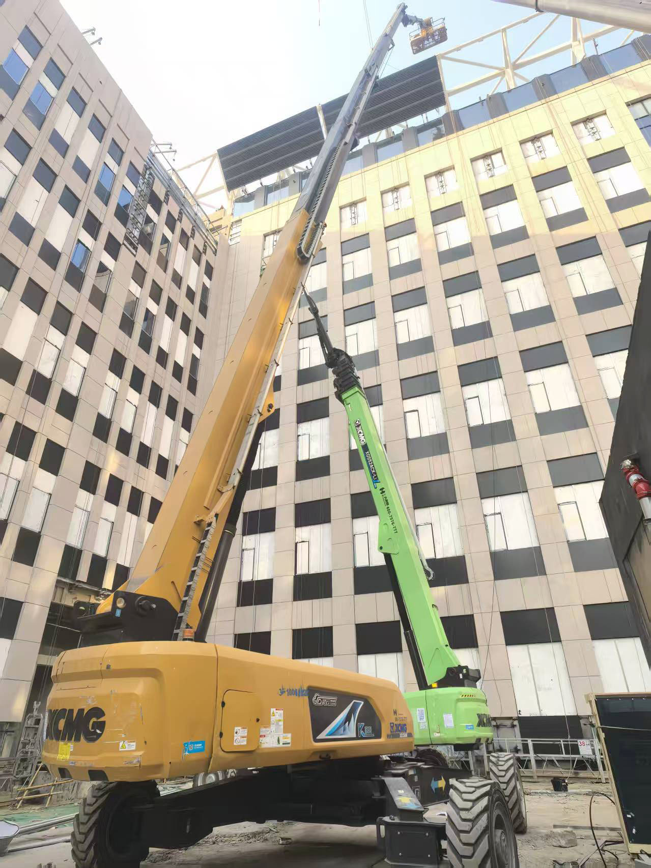 筑梦名校！云顶集团高米数直臂高空作业平台护航人大附中项目建设
